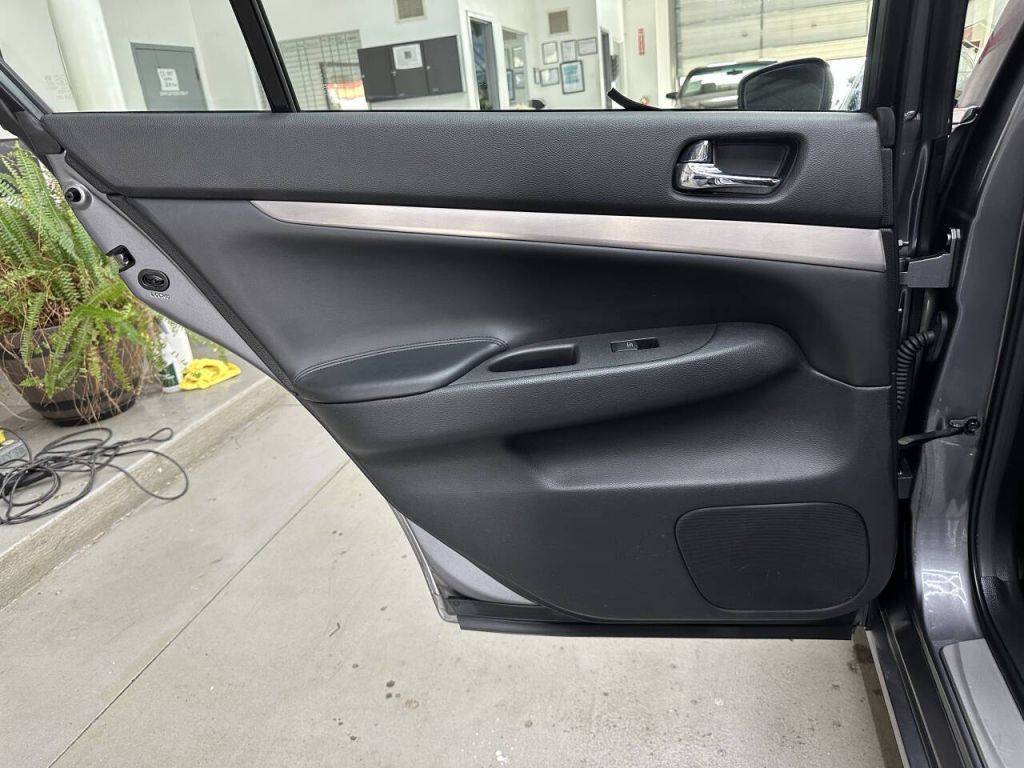 2013 INFINITI G37x