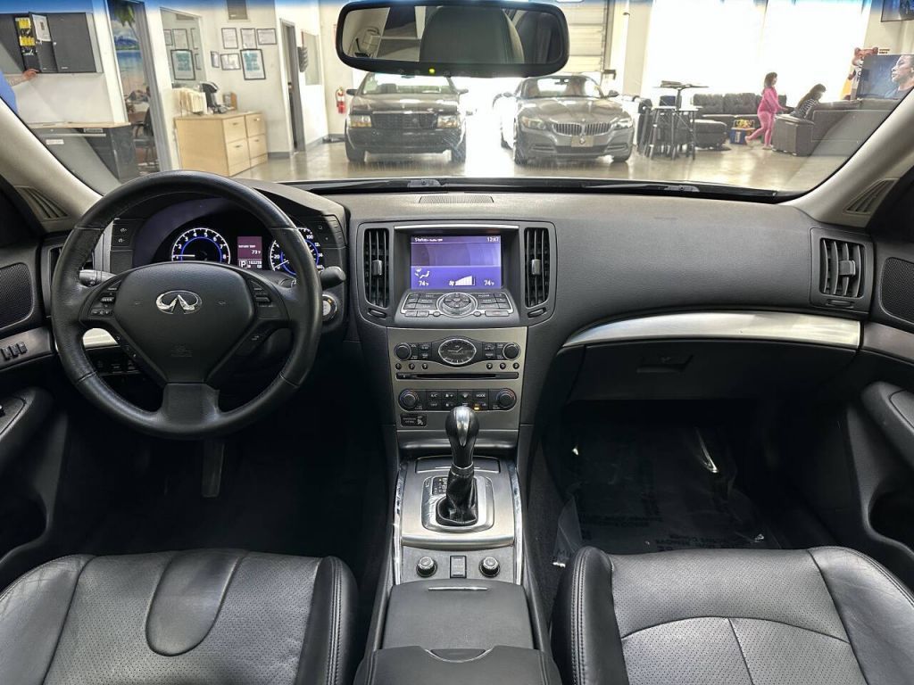 2013 INFINITI G37x