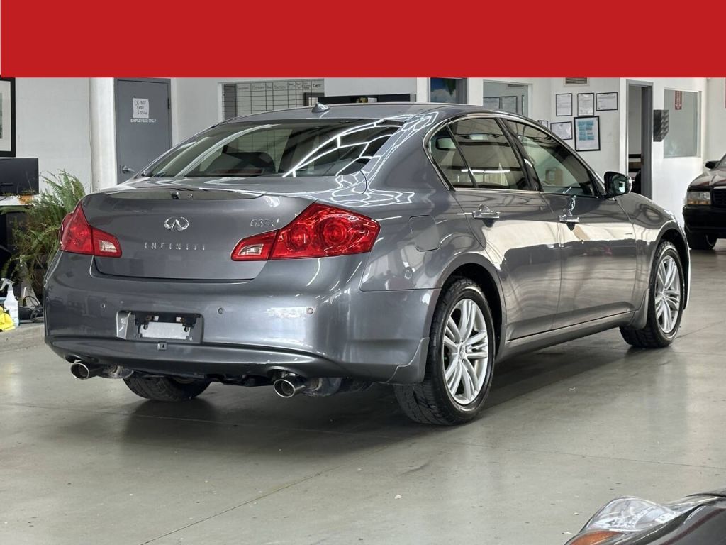 2013 INFINITI G37x