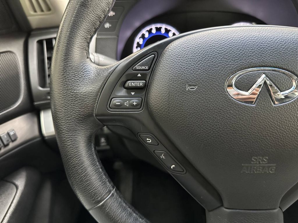 2013 INFINITI G37x
