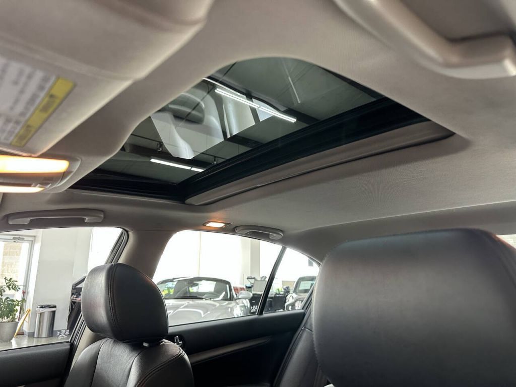 2013 INFINITI G37x