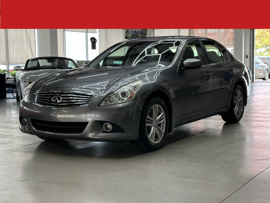 2013 INFINITI G37x