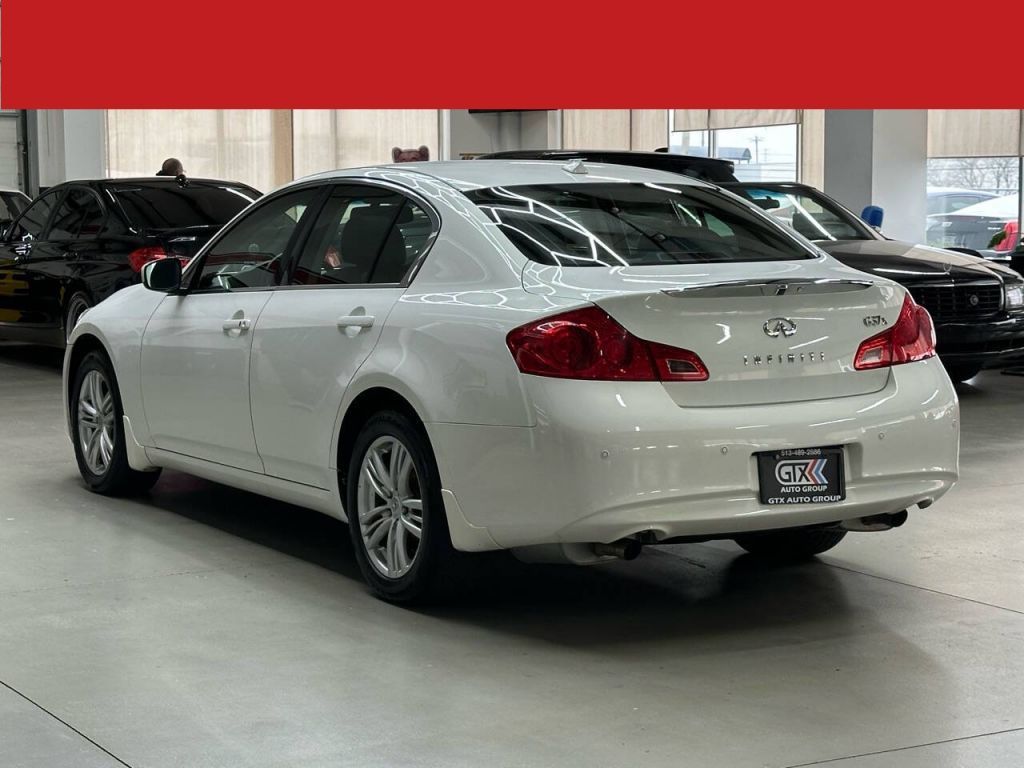 2013 INFINITI G37x