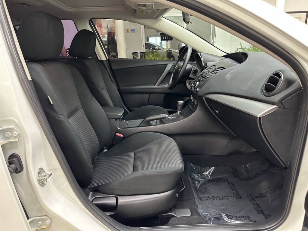 2013 Mazda Mazda3 Hatchback