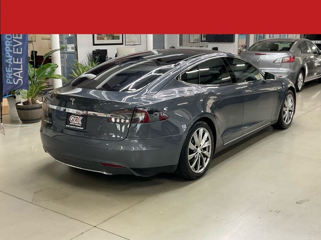 2013 Tesla Model S
