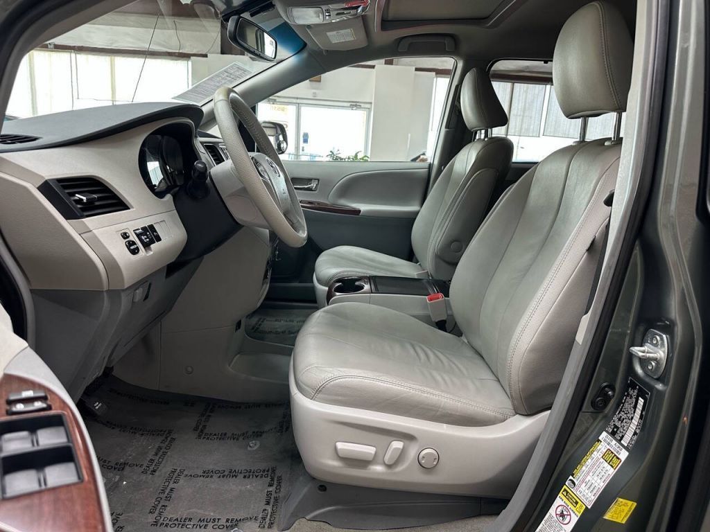 2013 Toyota Sienna