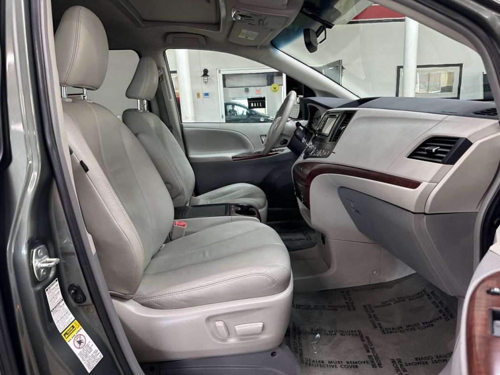 2013 Toyota Sienna