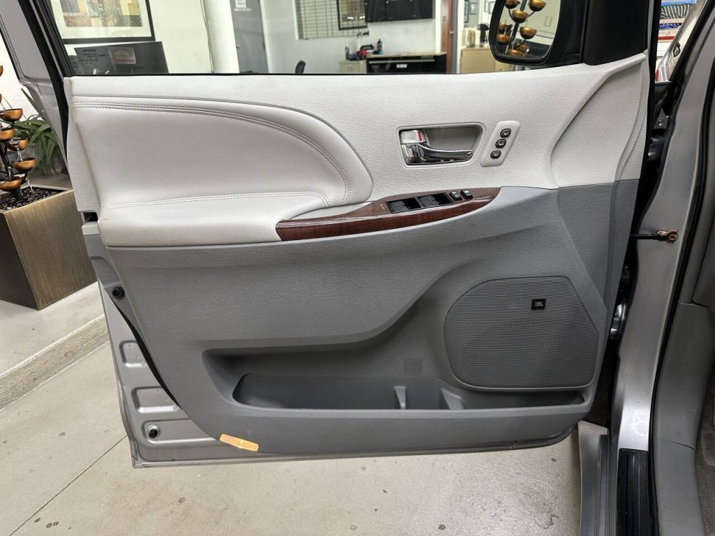 2013 Toyota Sienna