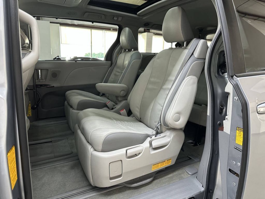 2013 Toyota Sienna