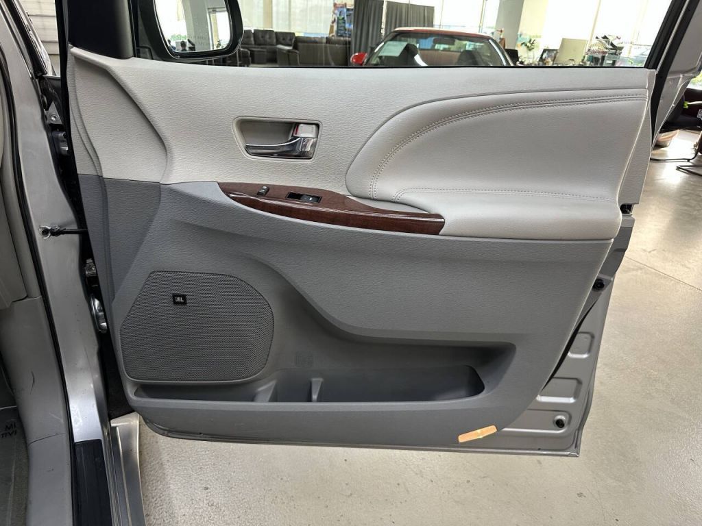2013 Toyota Sienna