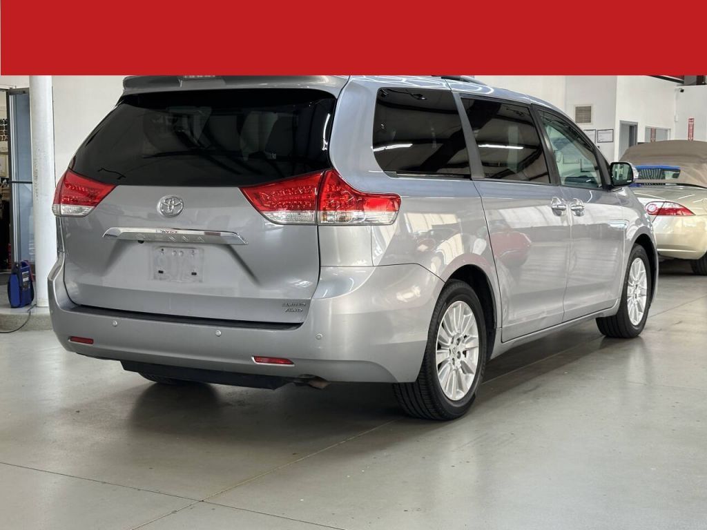 2013 Toyota Sienna