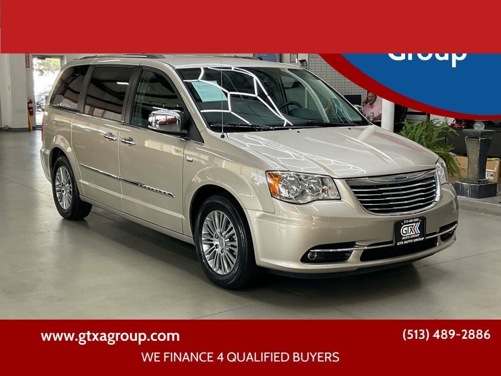 2014 Chrysler Town & Country