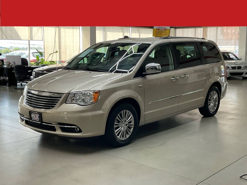 2014 Chrysler Town & Country