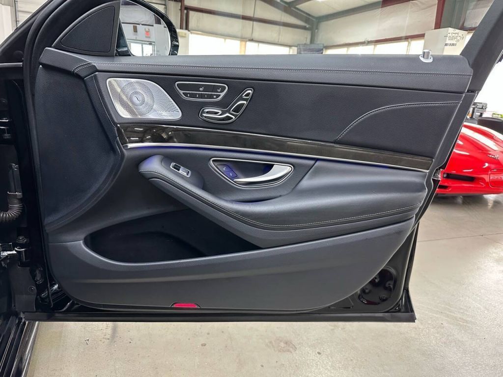 2014 Mercedes-Benz S 550