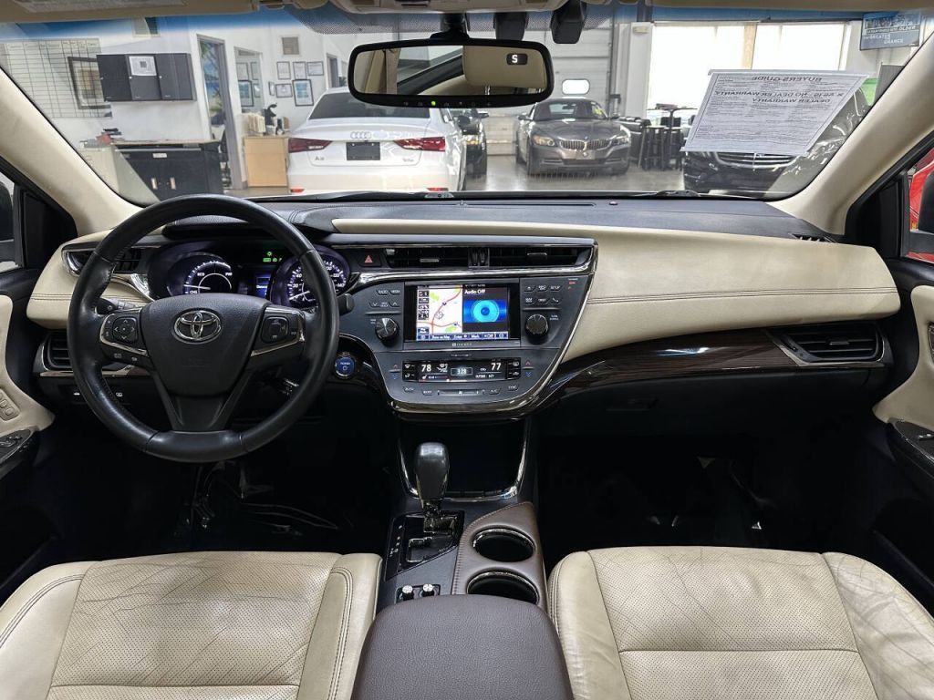 2014 Toyota Avalon Hybrid