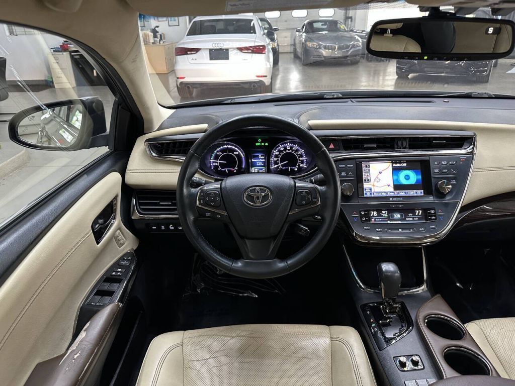 2014 Toyota Avalon Hybrid