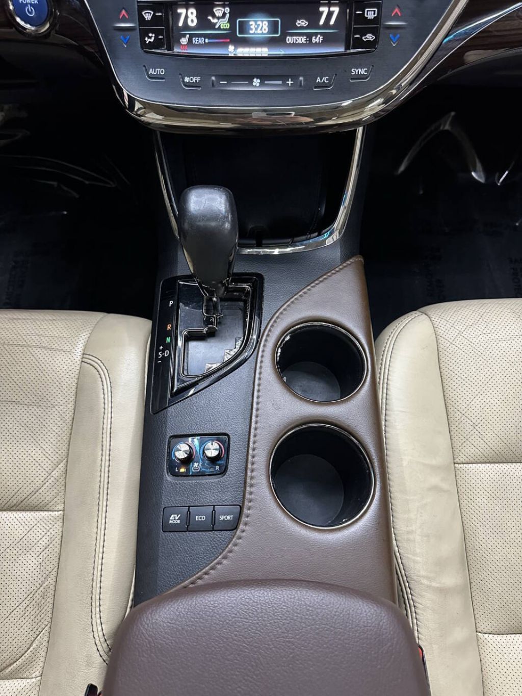 2014 Toyota Avalon Hybrid