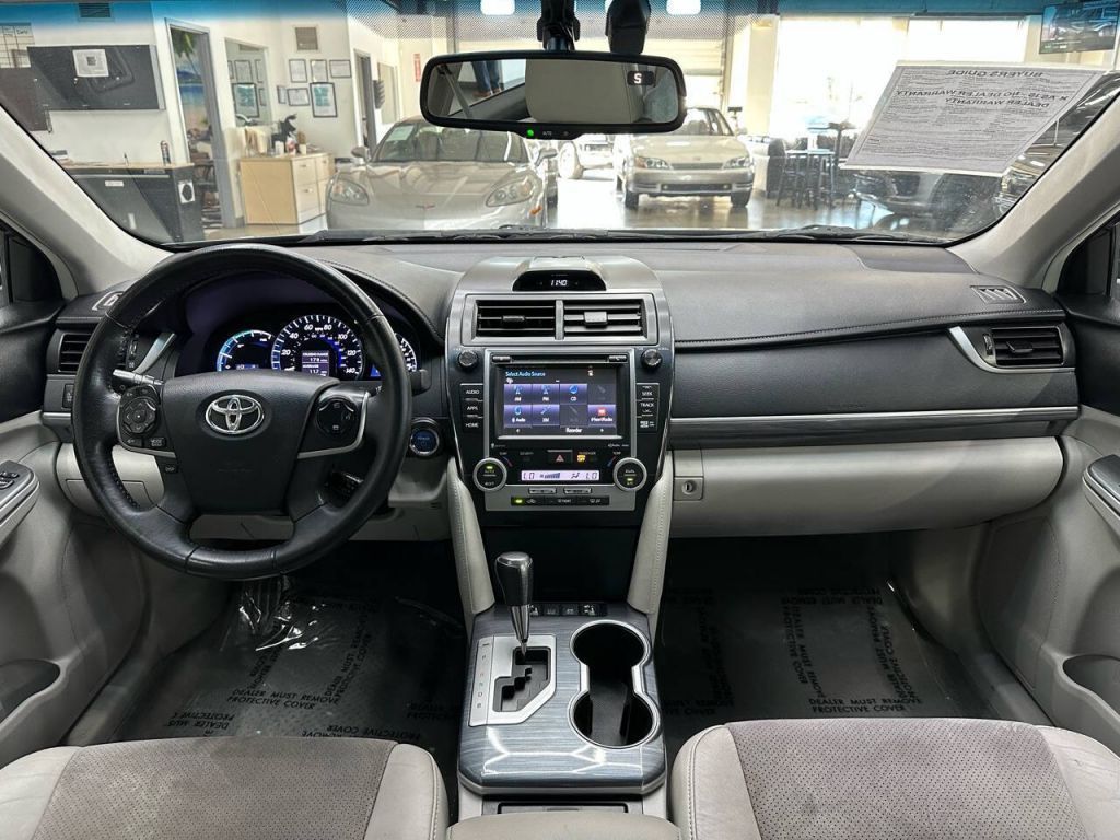 2014 Toyota Camry Hybrid