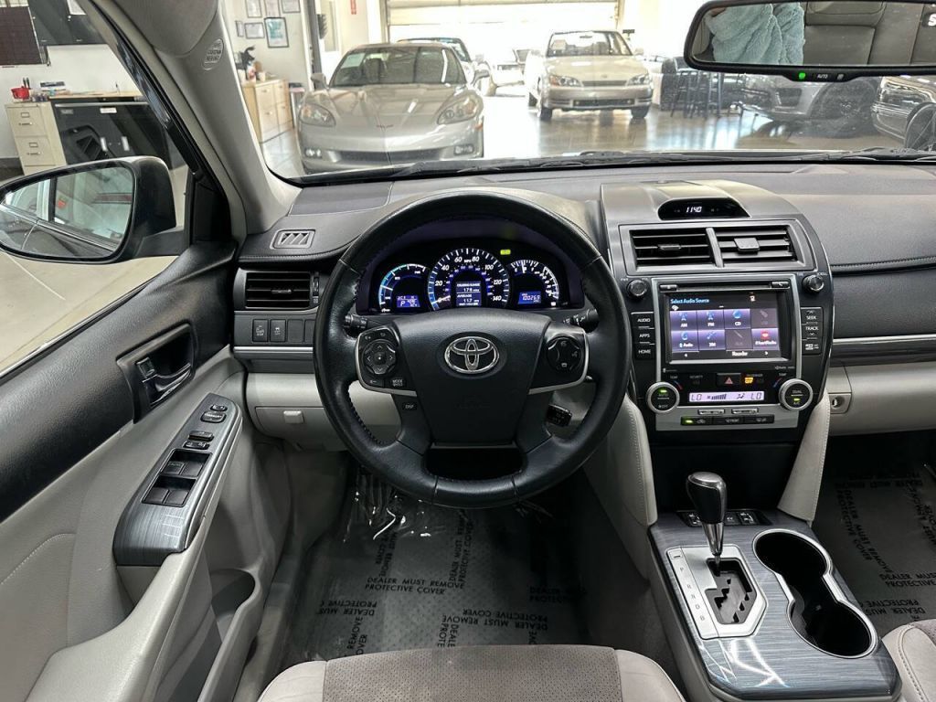 2014 Toyota Camry Hybrid