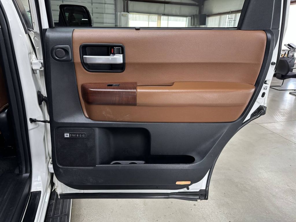 2014 Toyota Sequoia
