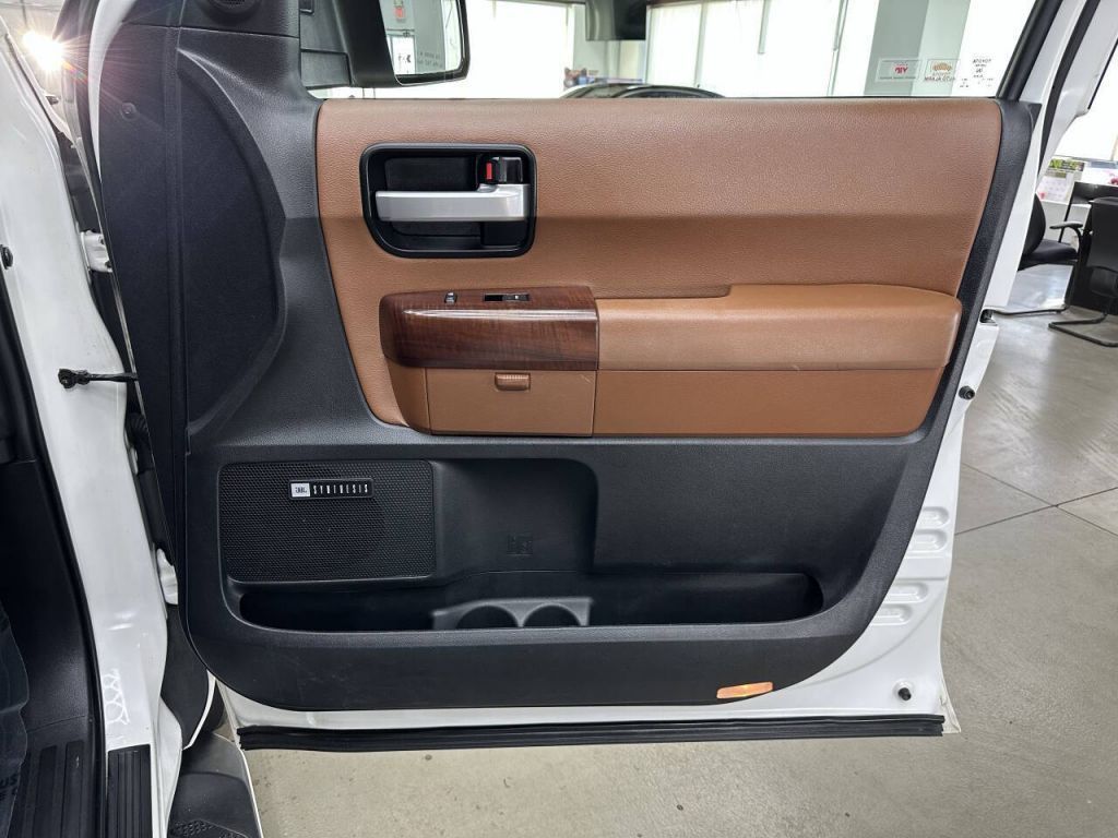2014 Toyota Sequoia