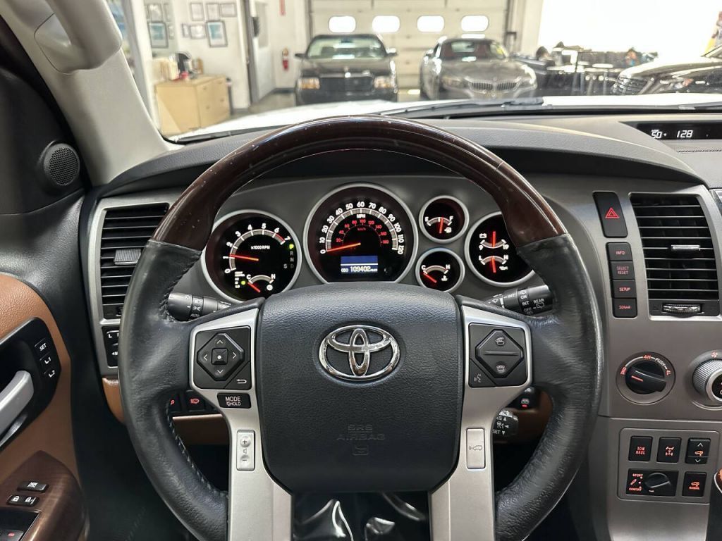 2014 Toyota Sequoia
