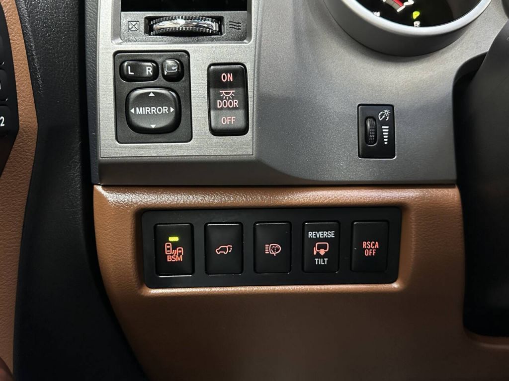 2014 Toyota Sequoia
