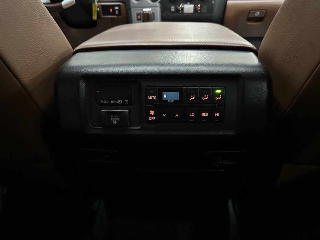 2014 Toyota Sequoia