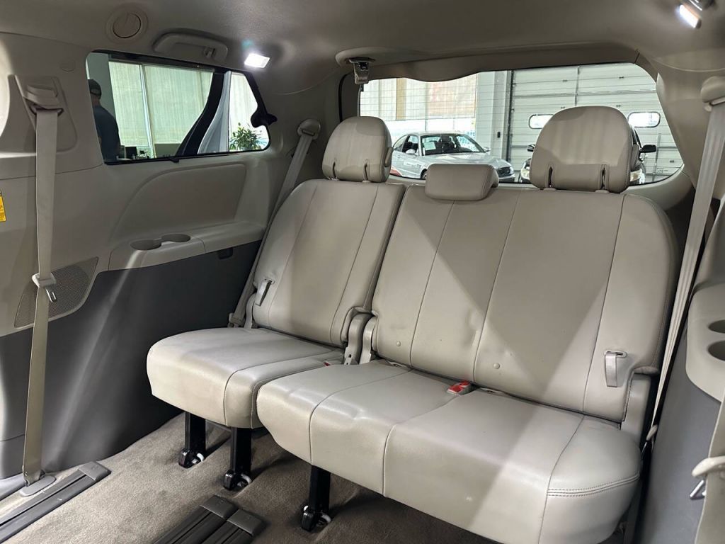 2014 Toyota Sienna