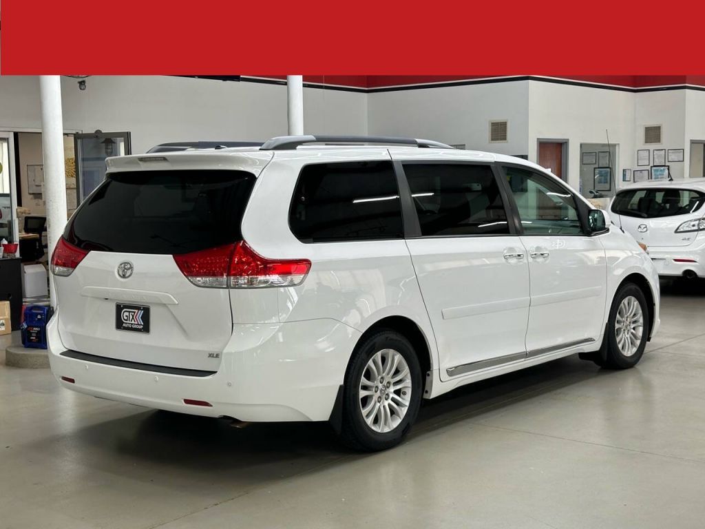 2014 Toyota Sienna