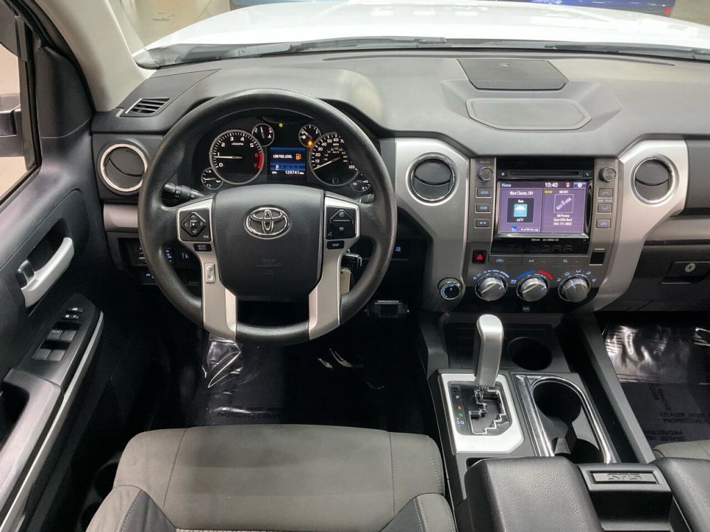 2014 Toyota Tundra 4WD Truck