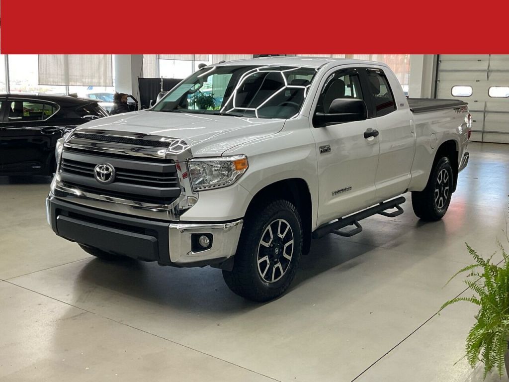 2014 Toyota Tundra 4WD Truck