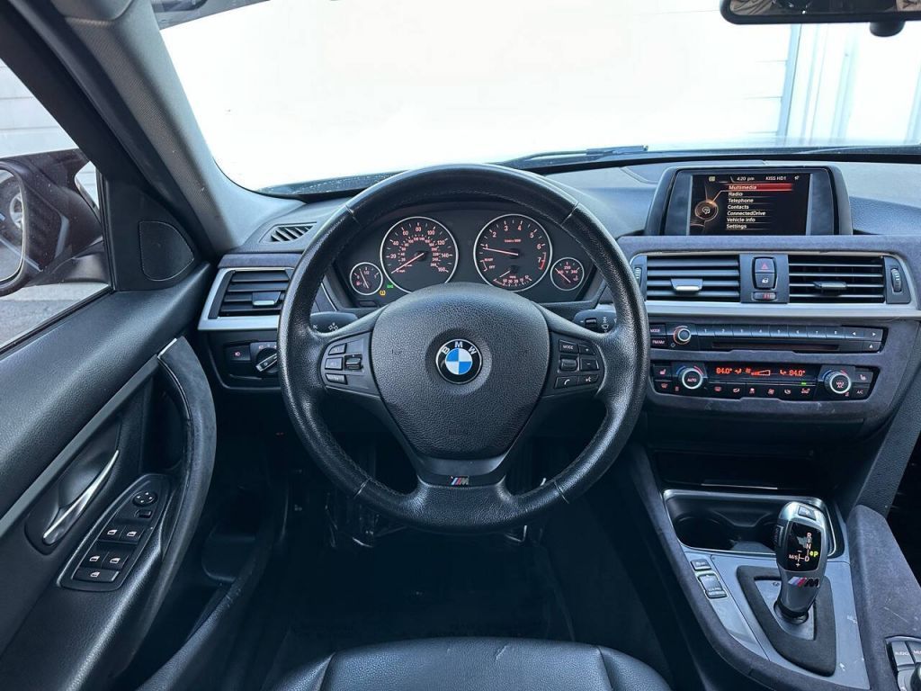 2015 BMW 320i