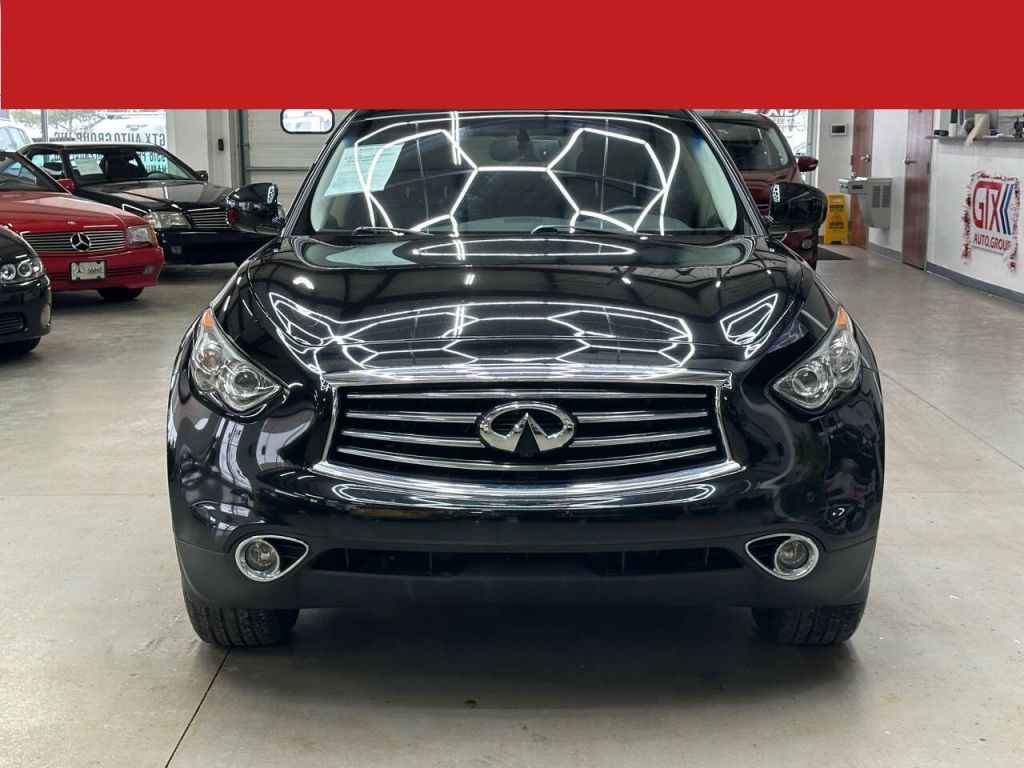 2015 INFINITI QX70