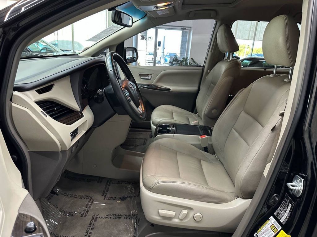 2015 Toyota Sienna