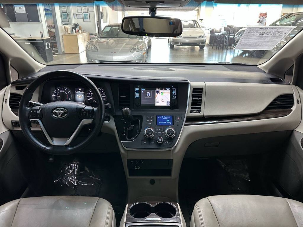 2015 Toyota Sienna