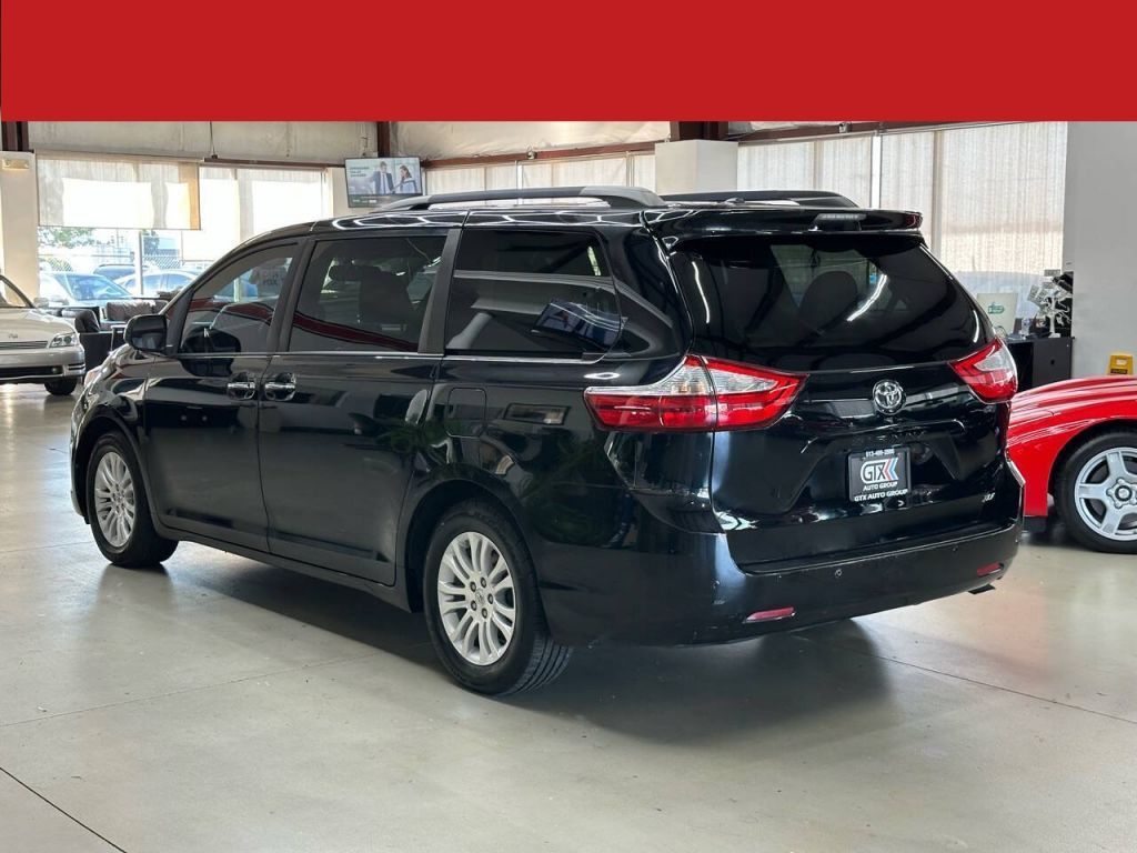 2015 Toyota Sienna