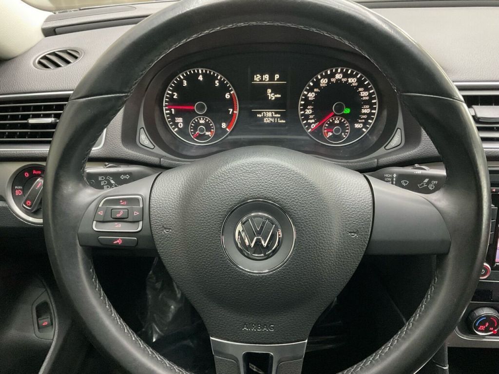 2015 Volkswagen Passat