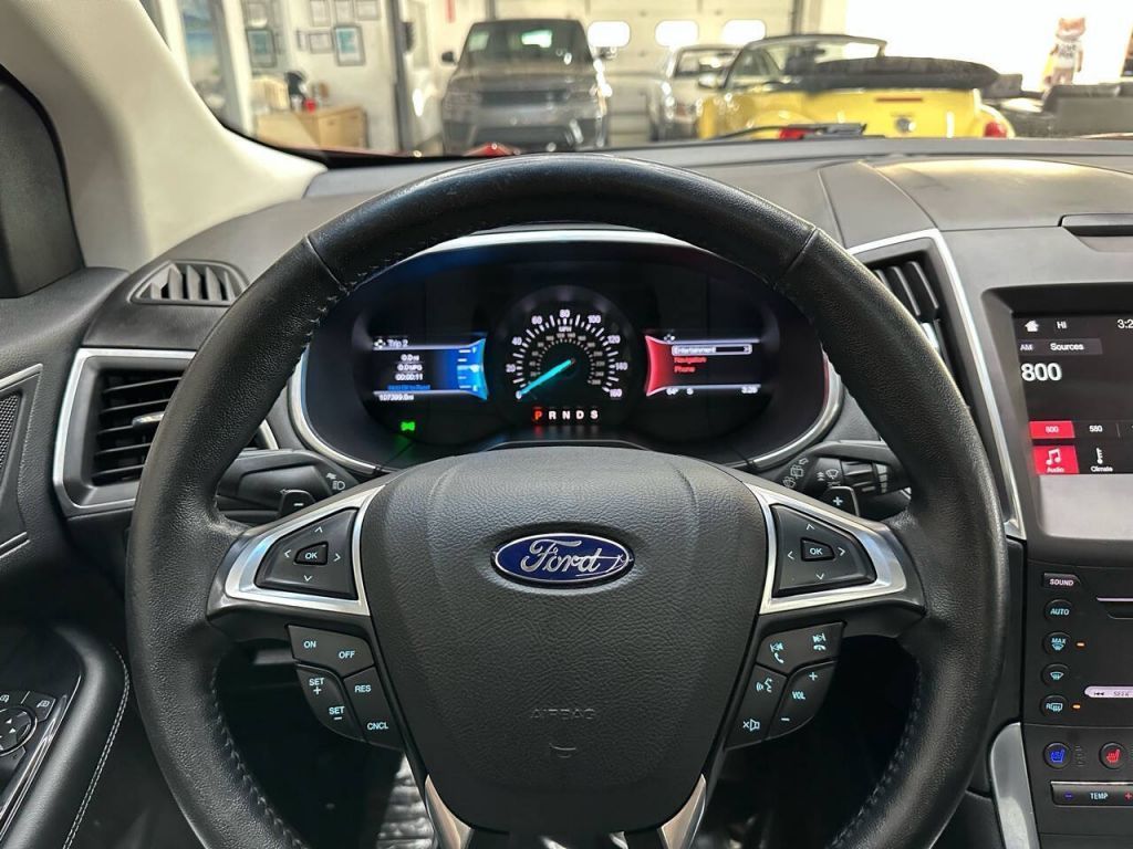 2016 Ford Edge