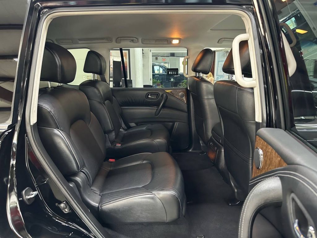 2016 INFINITI QX80