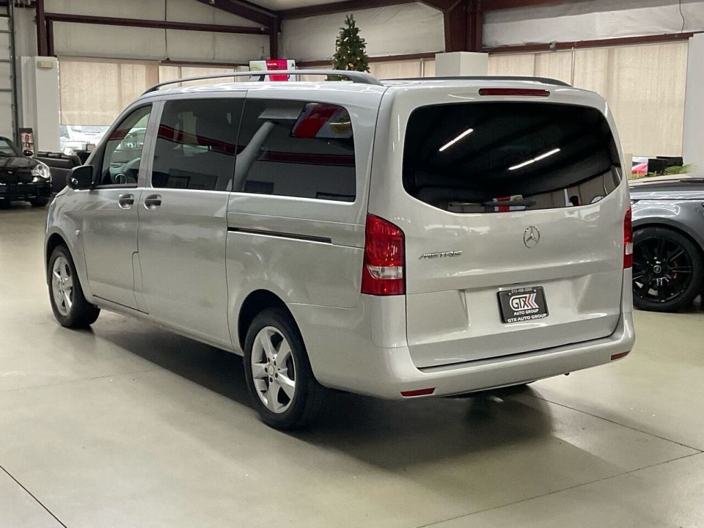 2016 Mercedes-Benz Metris Passenger Van