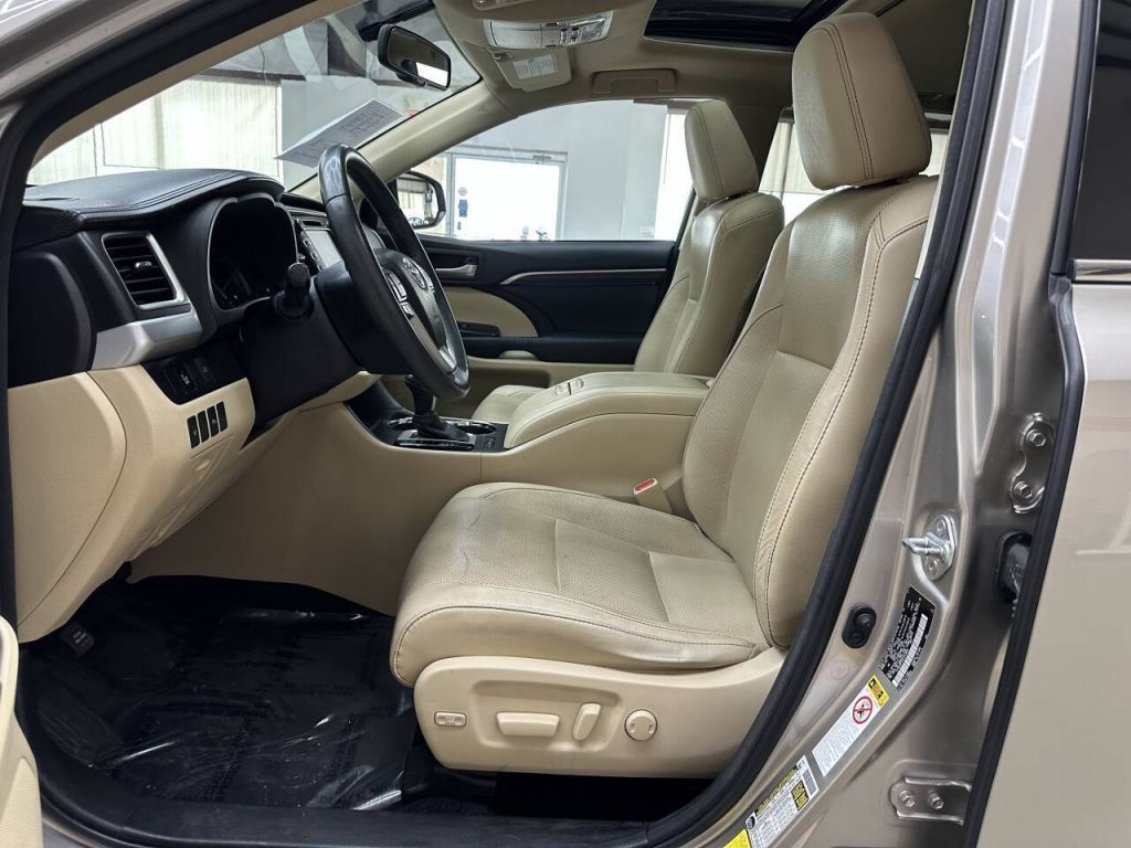 2016 Toyota Highlander