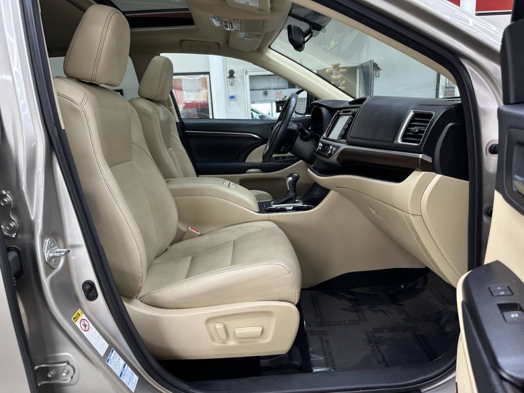 2016 Toyota Highlander