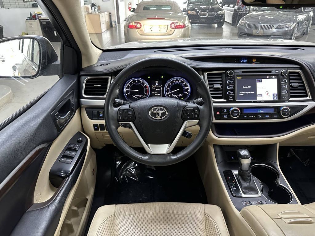 2016 Toyota Highlander