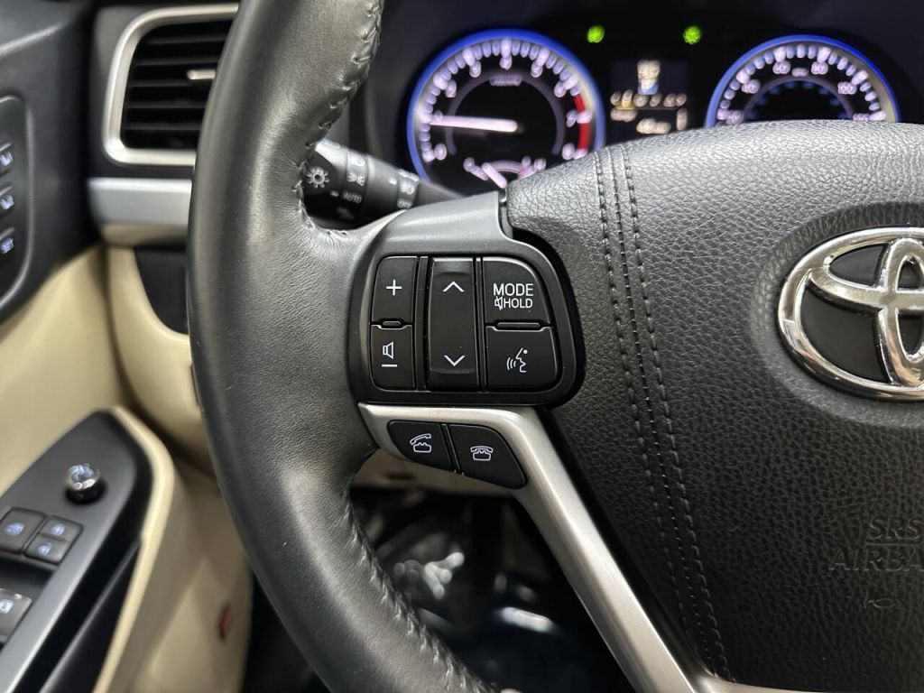 2016 Toyota Highlander