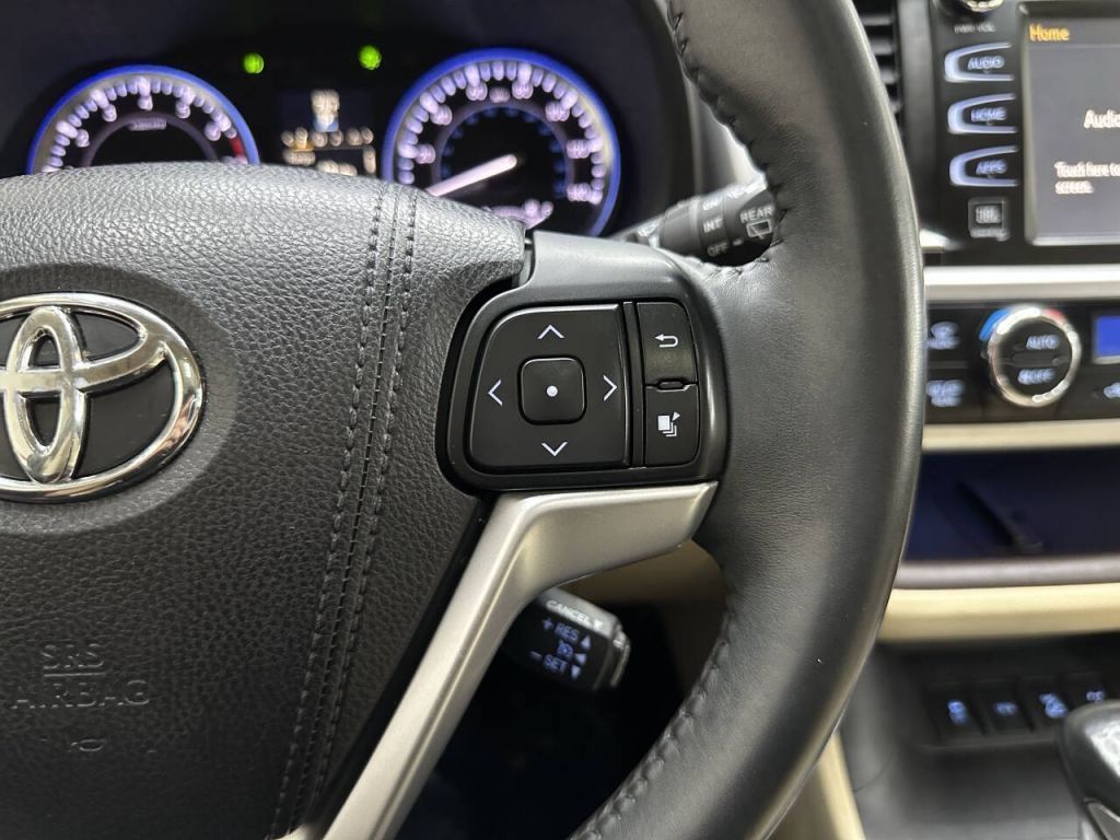 2016 Toyota Highlander