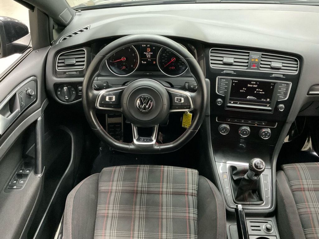 2016 Volkswagen Golf GTI