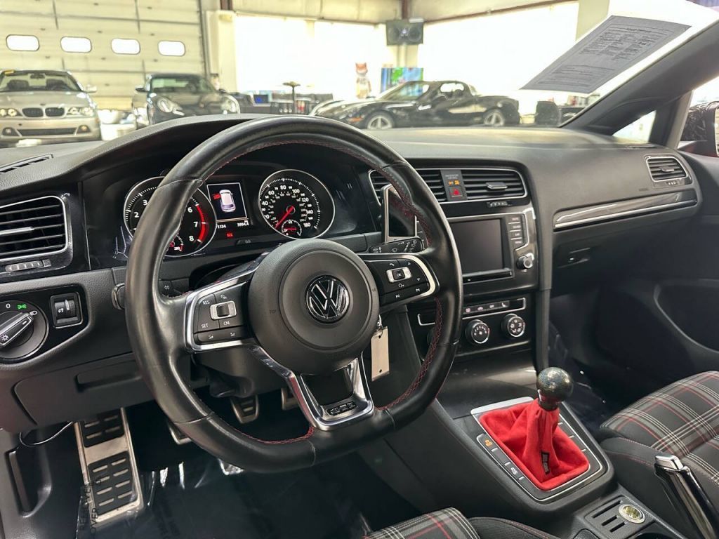 2016 Volkswagen Golf GTI