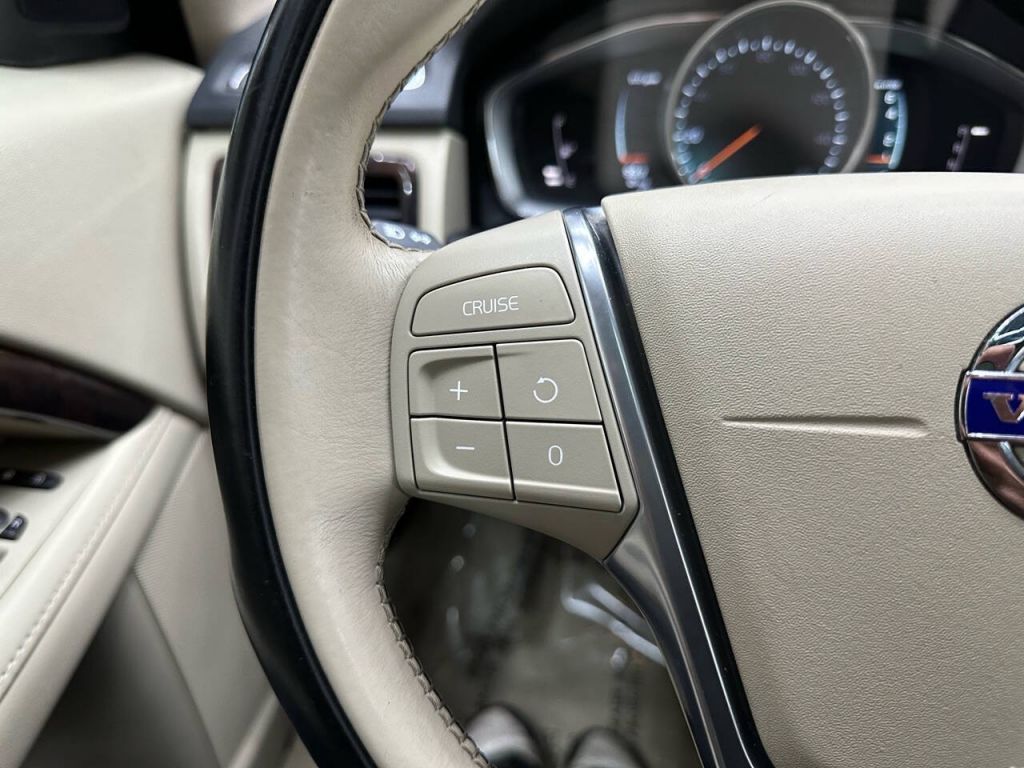 2016 Volvo XC70