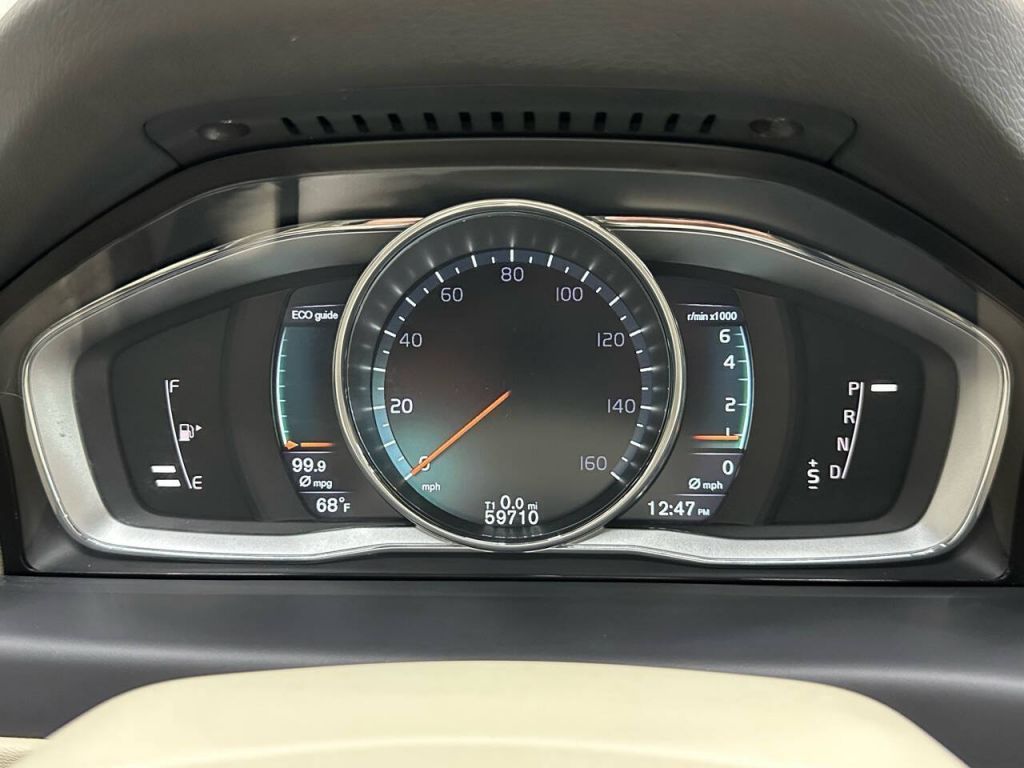 2016 Volvo XC70